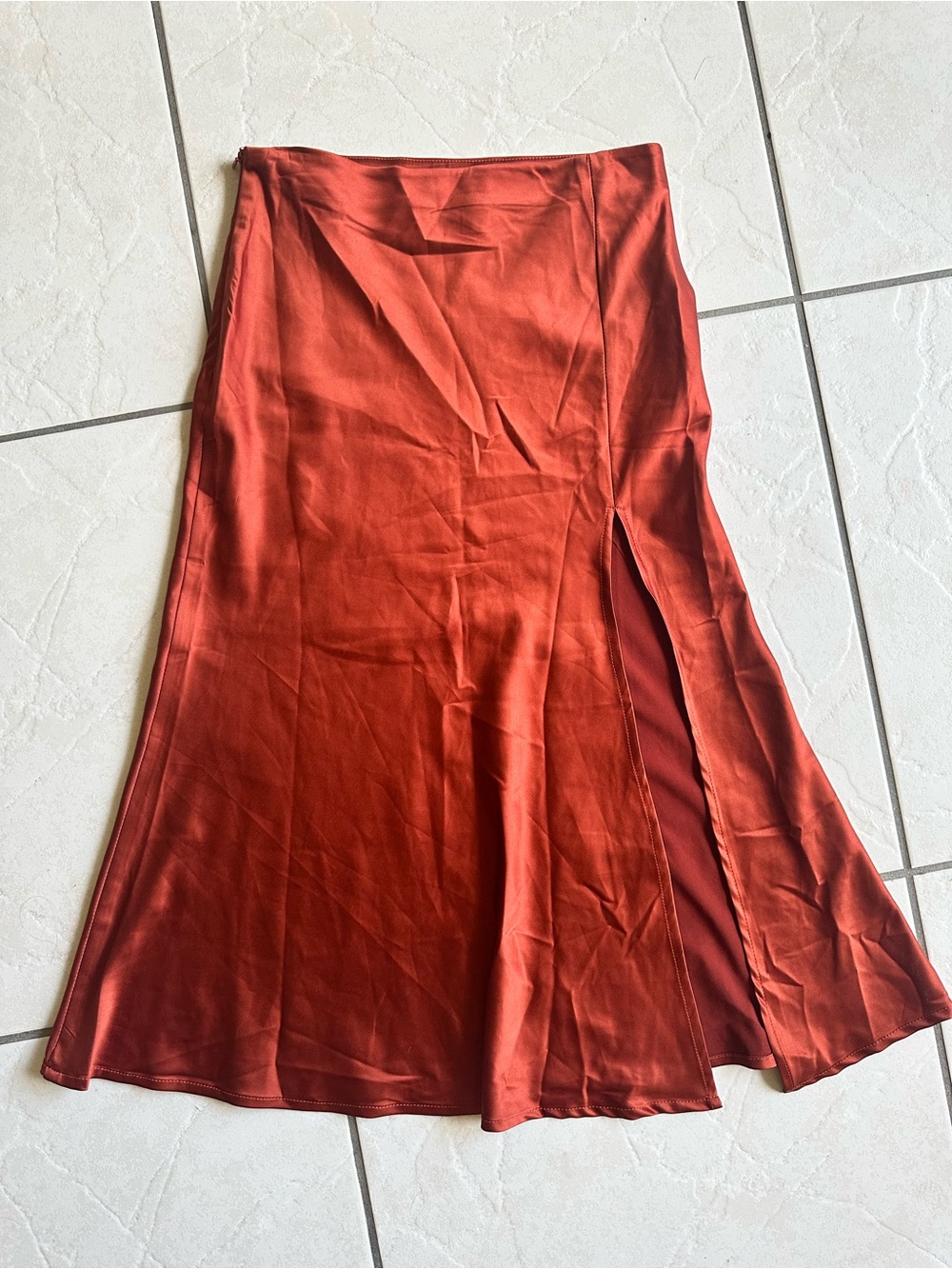 Verdusa Satin High-Low Midi Skirt with Side Thigh Slit - Rust